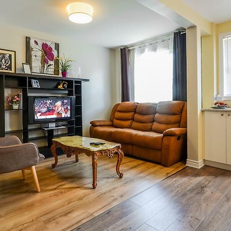 2314 Rue Duff Court Montréal Exterior foto